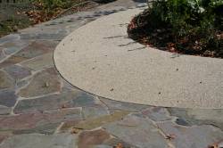 Aggregate as an edge to stone paving