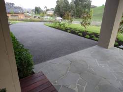 Concrete premix aggregate driveway